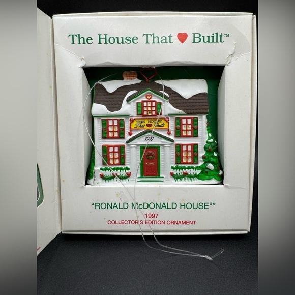 1997 Dept 56 The House That Love Built Ronald McDonald House Ornamentt - Picture 3 of 7